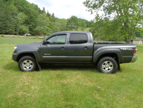 2014 Toyota Tacoma (1 of 5)