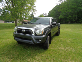 2014 Toyota Tacoma, Grey, Grey interior, 246,908 miles, Crew cab, V6, 4WD, 5 speed Automatic, AM/FM radio—$14,400 (photo 4 of 5)